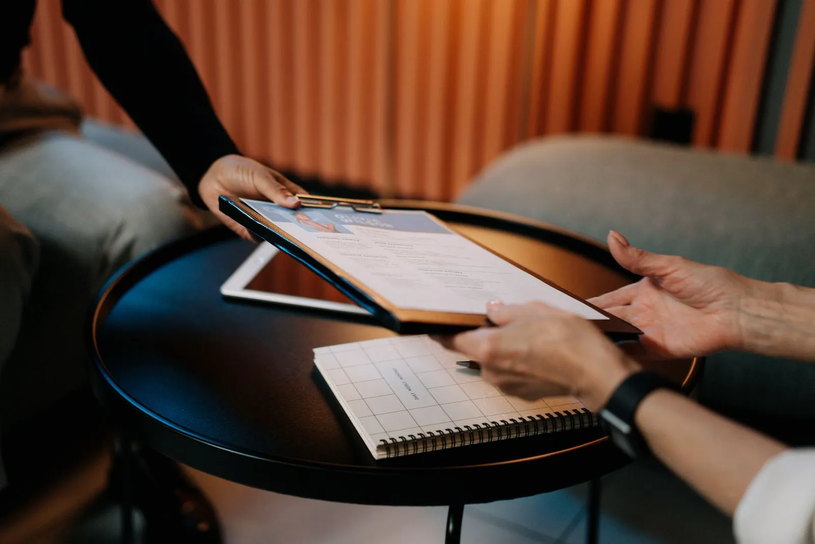What Healthcare Employers Should Include in a Job Description